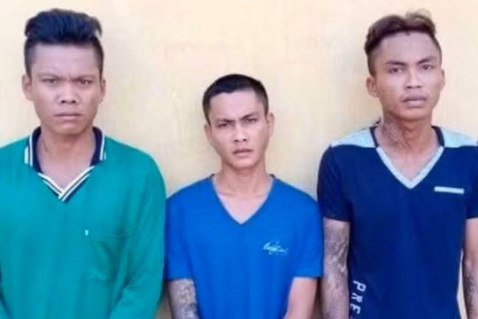 Bạc Liêu: Khởi tố 3 đối tượng ném “bom xăng” làm một bé gái bỏng nặng