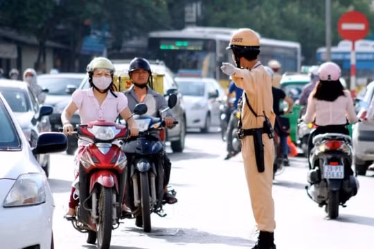 Người vi phạm giao thông sẽ nộp phạt qua mạng từ 12/3