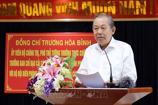 Phó Thủ tướng Trương Hòa Bình: Không để tội phạm tấn công, mua chuộc Bộ đội Biên phòng