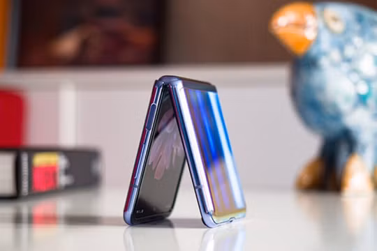 Galaxy Z Flip dự kiến sẽ là smartphone dạng gập bán chạy nhất năm 2020