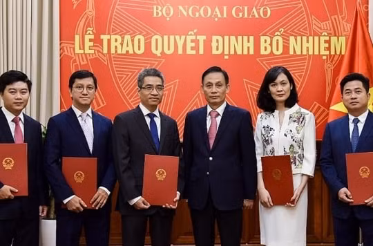 Bộ Ngoại giao bổ nhiệm nhiều nhân sự cấp vụ