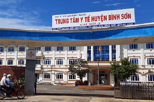 Quảng Ngãi: Cách ly 37 trường hợp tiếp xúc gần với chuyên gia người Serbia mắc Covid-19