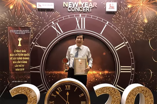 Chỉ khi nào không đi được thì mới bỏ nghề...
