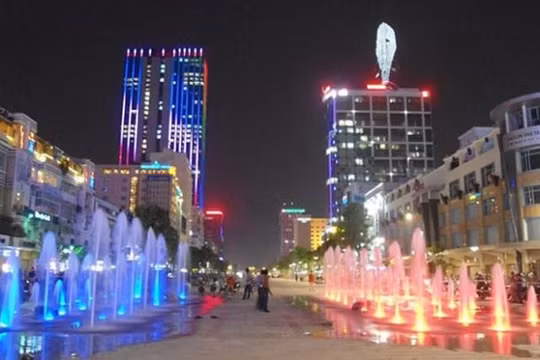 Du lịch TP. Hồ Chí Minh: Làm gì để vực dậy?
