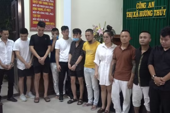 Tổ chức tiệc ma túy để mừng sinh nhật cho vợ