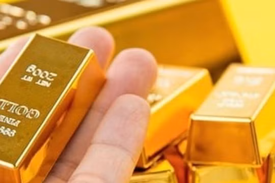Giá vàng hôm nay 31/7: Tiếp tục tăng trong bối cảnh thế giới đầy bất ổn