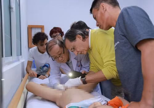 Lỗ tiểu lệch thấp ở nam giới cần phát hiện phẫu thuật sớm
