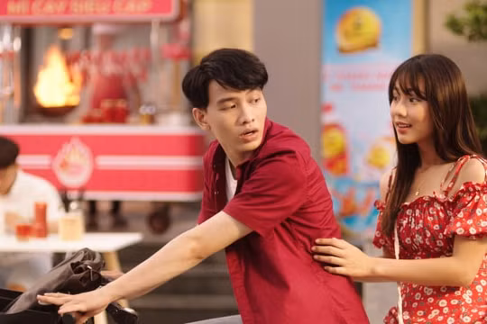 Bí quyết “không sợ nóng” giúp chàng trai đánh bật người thứ ba