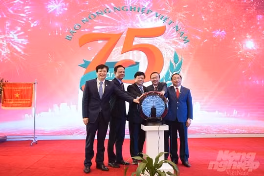 Báo Nông nghiệp Việt Nam 75 năm xây dựng và phát triển