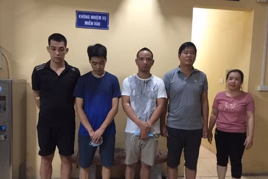 Đánh sập đường dây cá độ bóng đá, lô đề gần 1000 tỷ đồng