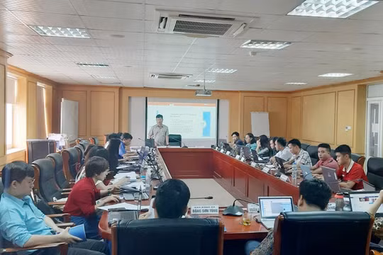 Tập huấn kỹ năng tiếp cận và khai thác thông tin trong thời đại kỹ thuật số