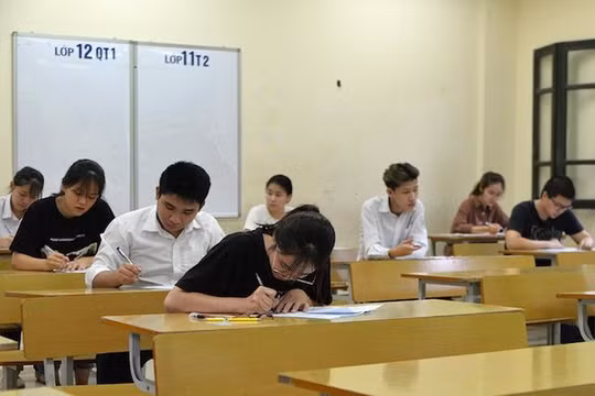 "Gian lận thi cử không được phép lặp lại!"