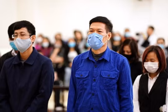 Nghịch lý chống tham nhũng trong ngành Y: Tham nhũng vặt chưa xong lại xuất hiện nhiều tham nhũng lớn!
