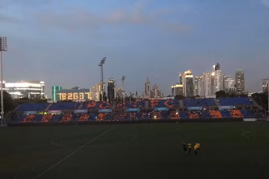 Sự cố bất ngờ khiến thủ thành Văn Lâm lỡ cơ hội trổ tài ở vòng 8 Thai League