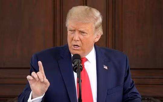 Tổng thống Trump cảnh báo các công ty làm ăn với Trung Quốc