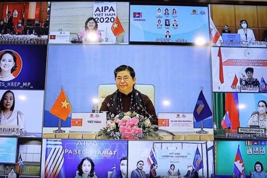 Tăng cường vai trò của nữ nghị sĩ AIPA trong việc bảo đảm việc làm và thu nhập cho lao động nữ