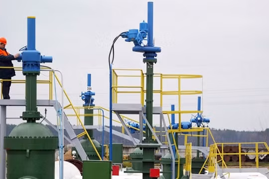 Giá xăng dầu hôm nay (9/8): Triển vọng phục hồi kinh tế khó khăn vì Covid-19, dầu tiếp tục lao dốc