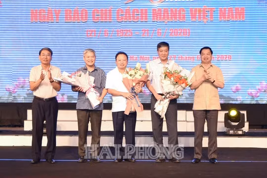 Hội đồng hương Hải Phòng tại Hà Nội gặp mặt nhân kỷ niệm 95 năm Ngày Báo chí Cách mạng Việt Nam