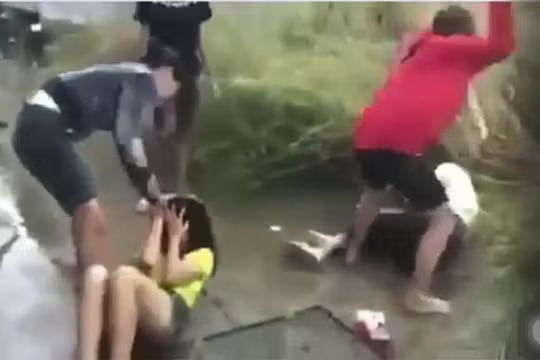 Lời thú tội của hai thiếu nữ đánh dã man bé gái 12 tuổi và 14 tuổi?
