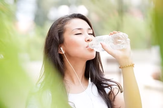 Màu nước tiểu - chỉ báo tình trạng sức khỏe của bạn