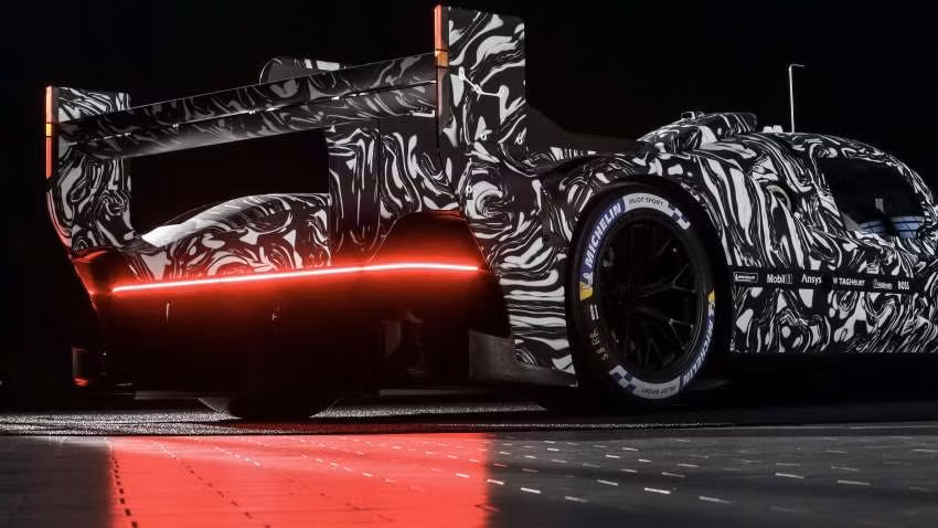 porsche gioi thieu nguyen mau xe dua le mans daytona hinh 2