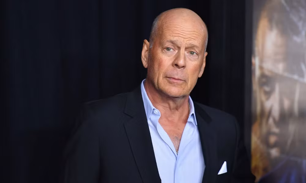 bruce willis that bai khi dinh mua 1 thi tran o my hinh 2