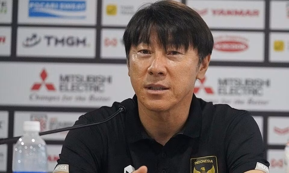 ly do tran ban ket luot di giua indonesia vs viet nam phai doi gio thi dau hinh 3