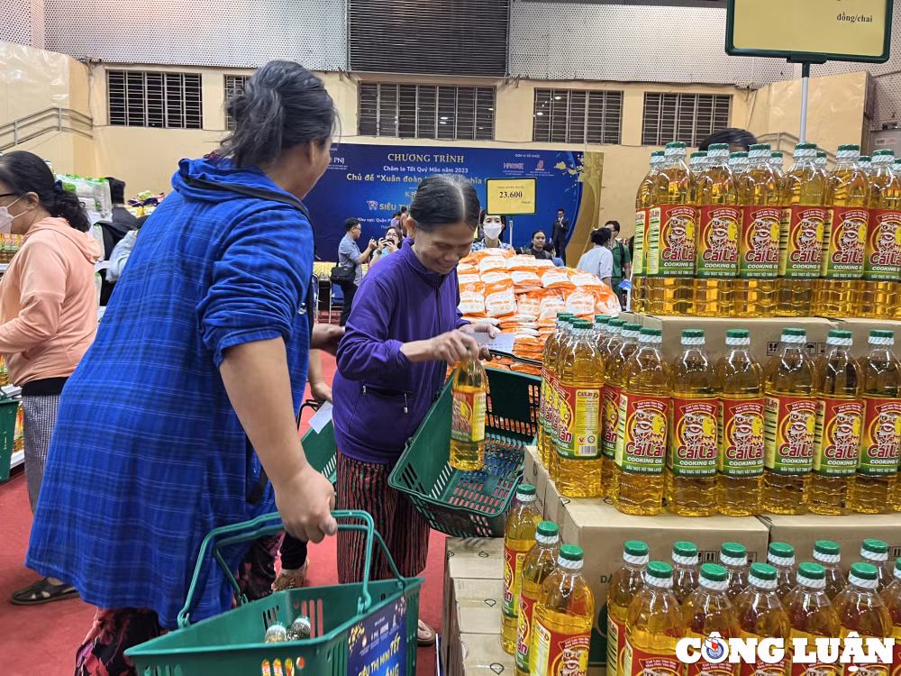 gan 20000 nguoi dan ngheo se duoc sam tet mien phi tai sieu thi mini 0 dong hinh 5