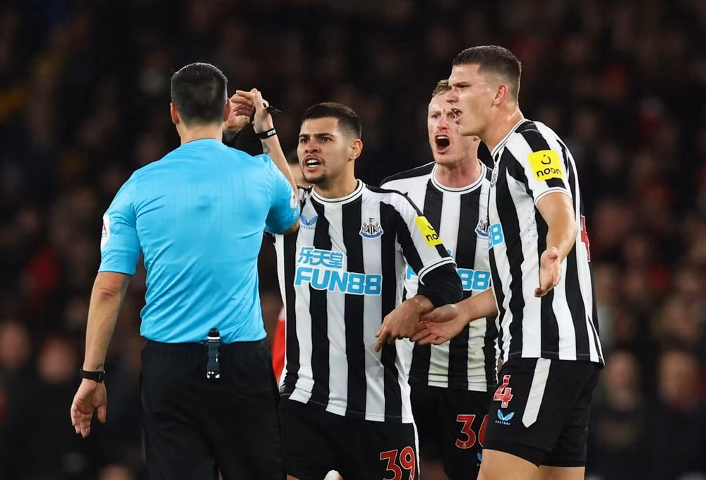 hoa newcastle arsenal lo co hoi bo xa man city hinh 6