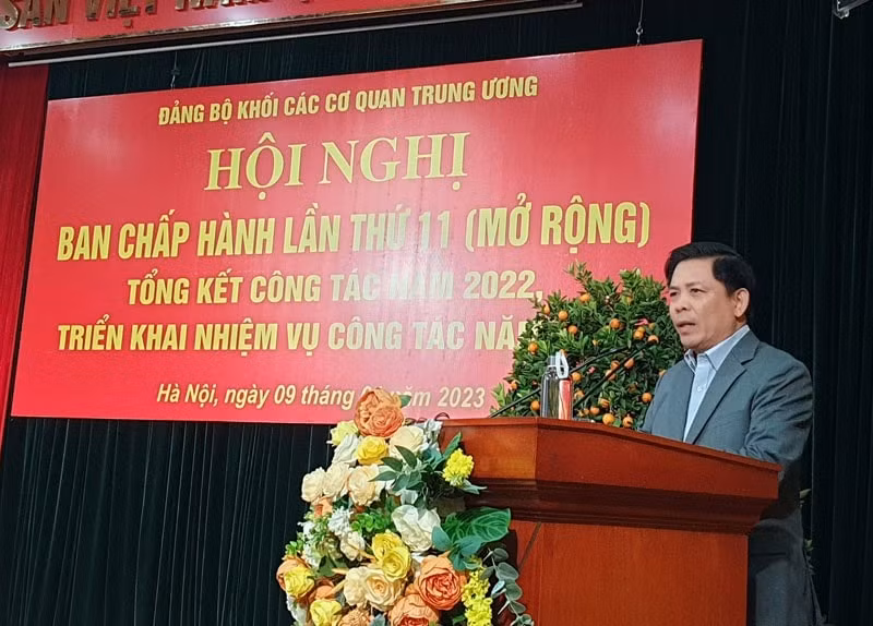 bao ve nen tang tu tuong cua dang dau tranh phan bac cac quan diem sai trai thu dich trong dang bo khoi hinh 2