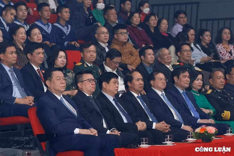 chuong trinh nghe thuat dac biet xuan truong sa khang dinh ban sac uy tin va suc lan toa lon hinh 1