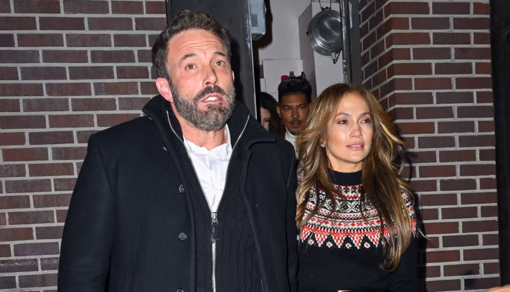 ben affleck tich cuc lam dep vi so gia hon jennifer lopez hinh 1