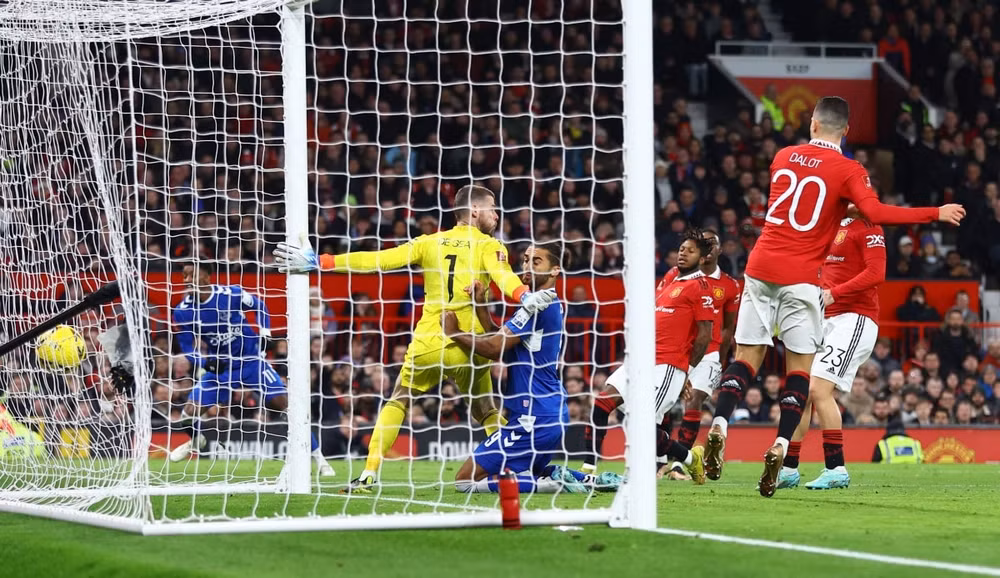 tan cong ruc lua man utd thang lon tai fa cup hinh 10