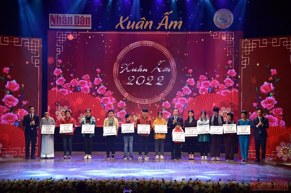 chuong trinh xuan am nam 2023 loi tri an y nghia hinh 2
