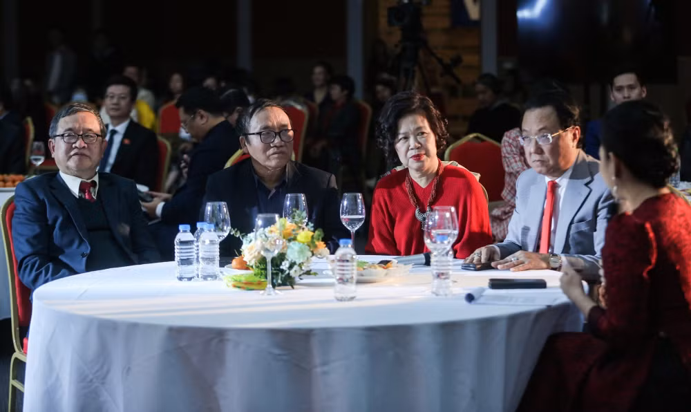 chuong trinh nghe thuat chao 2023 thap len ngon lua hinh 4