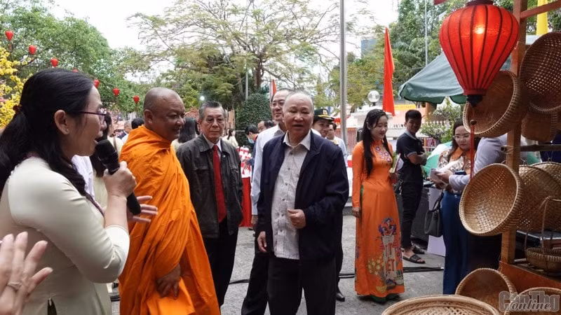 can tho khai hoi sac xuan miet vuon 2023 hinh 3