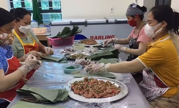 dac san nem chua thanh hoa dat khach dip can tet hinh 3