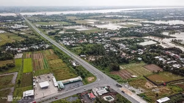 Dự án Cao tốc Lộ Tẻ - Rạch Sỏi dự kiến sẽ thông xe vào giữa tháng 10/2020. Ảnh: VNE