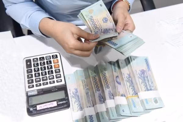 Dòng tiền nội đang chảy vào nhóm cổ phiếu vốn hóa vừa và nhỏ