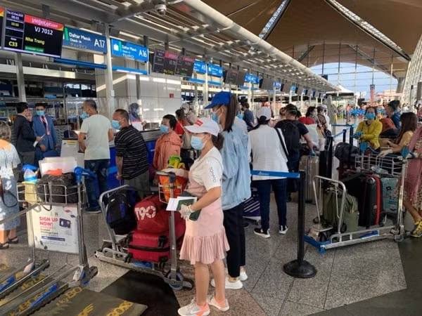 Hãng Hàng không Vietjet đã thực hiện nghiêm túc các biện pháp về an ninh, an toàn và vệ sinh dịch tễ trong suốt chuyến bay. Ảnh minh họa