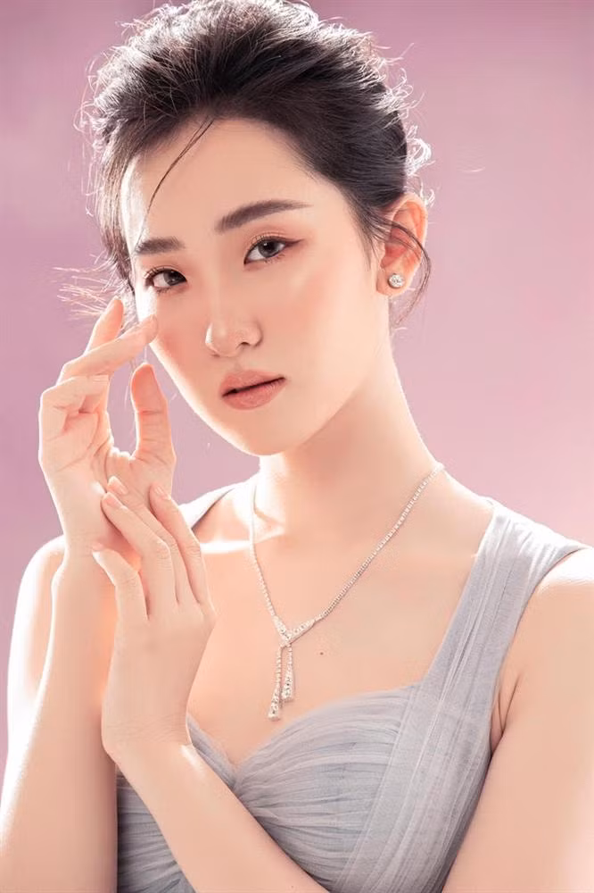 Hoa hau cam nhi 1