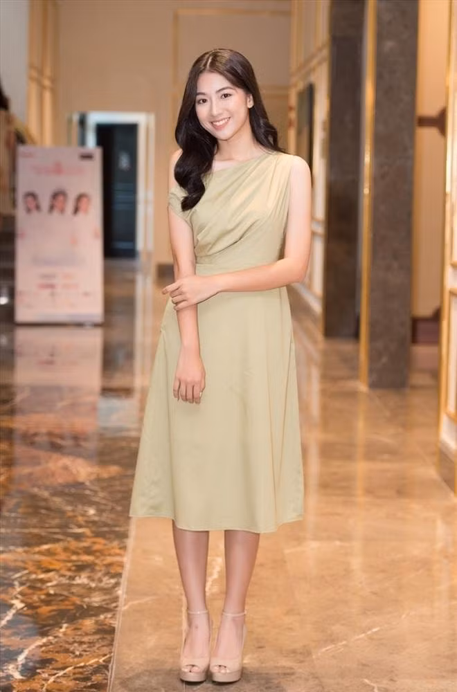 hoa hau Ha Thi 1