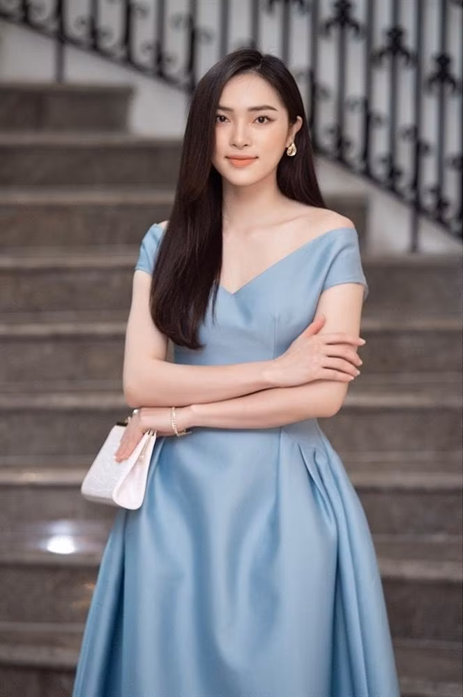 hoa hau Dieu Linh 2