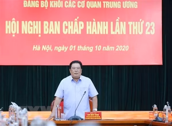 Ông Sơn Minh Thắng, Ủy viên Trung ương Đảng, Bí thư Đảng ủy Khối các cơ quan Trung ương phát biểu tại Hội nghị. Ảnh: TTXVN