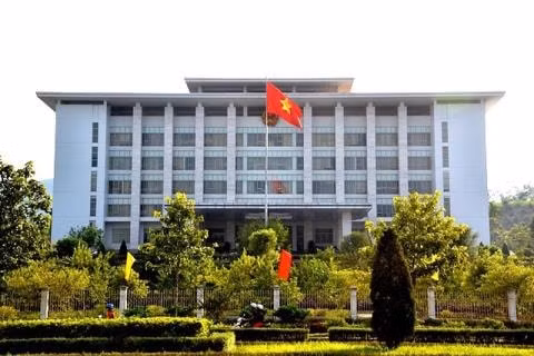 Trụ sở bề thế của UBND tỉnh Lào Cai.