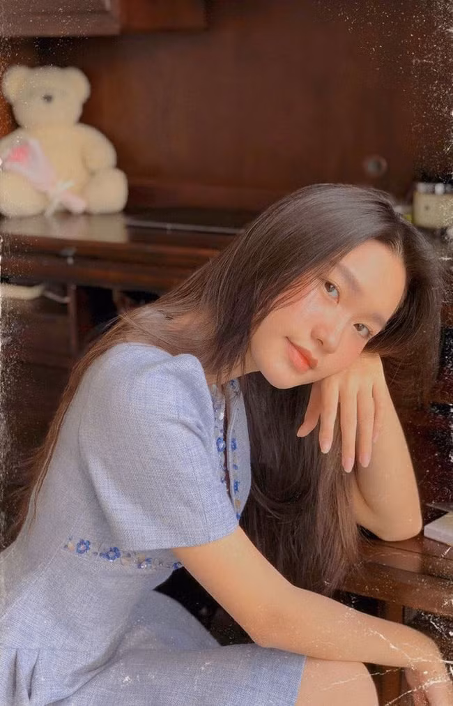 Văn Hậu được người hâm mộ đồn đại nhiều về chuyện tình cảm với người đẹp. Ảnh: internet.