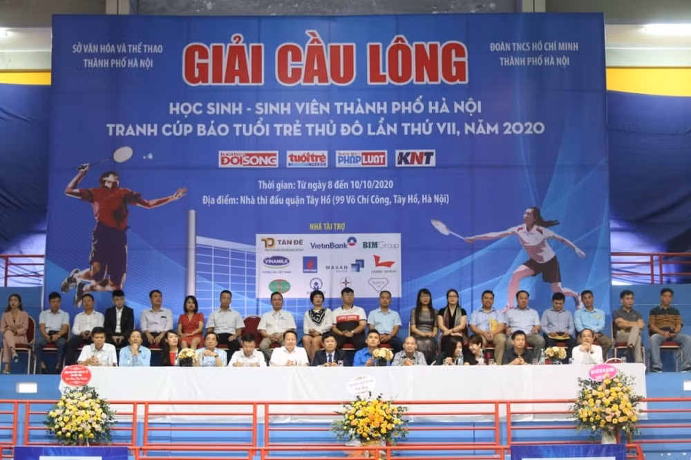 Các đại biểu tham dự lễ khai mạc giải. Ảnh: Vương Đức