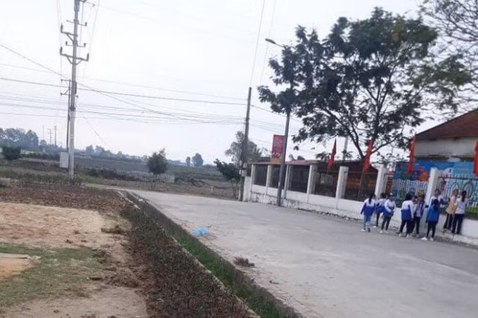 Cổng trường nơi xảy ra vụ việc (Ảnh Thanhnien.vn)