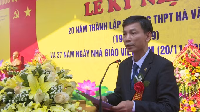 Tân Hiệu trưởng Trường Đại học Hồng Đức khi còn giữ chức vụ Phó Giám đốc Sở GD & ĐT Thanh Hóa. Ảnh: TL