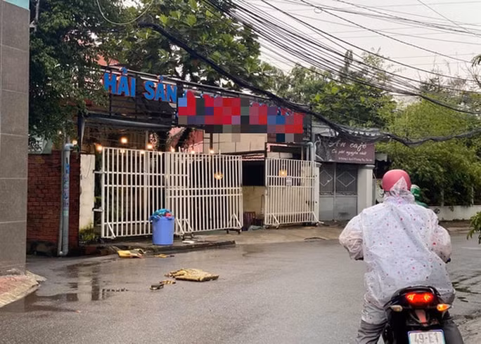 Hiện trường vụ nhóm thanh niên đánh chết ông lão 70 tuổi. Ảnh: internet.